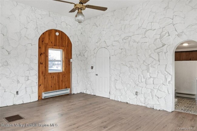 Building Photo - 378 Broadway