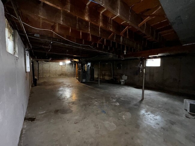 Building Photo - 11515 Hackett St