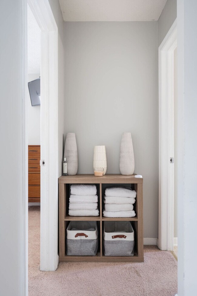 Building Photo - 2318 N New Jersey St