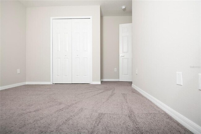 Building Photo - 8002 Carriage Pointe Dr