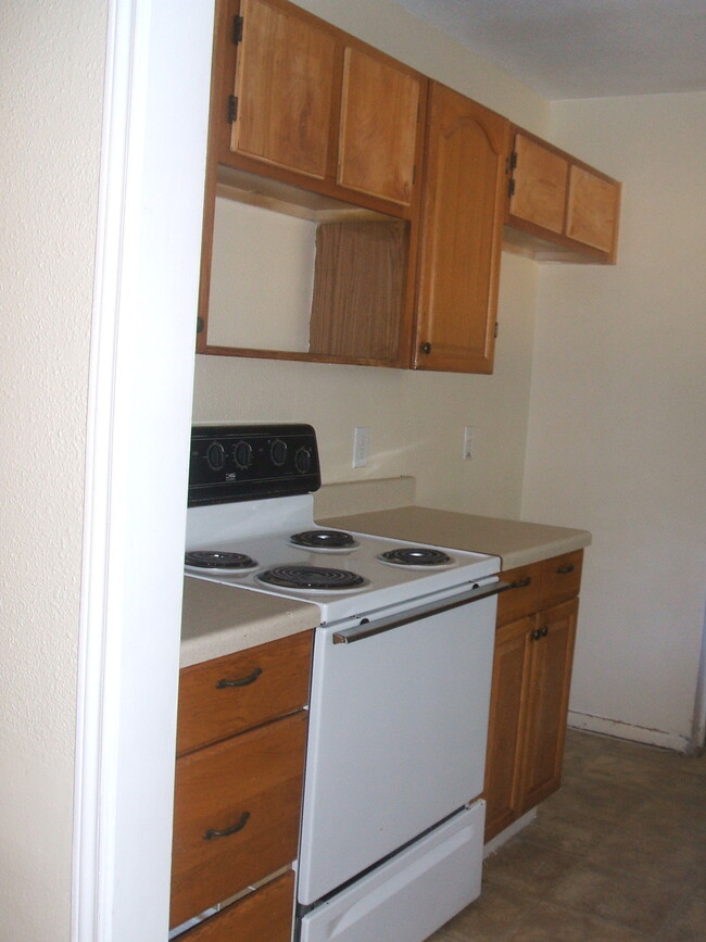 Kitchen - 11180 Bethany Way