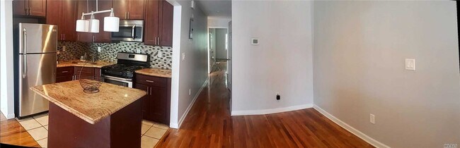 Building Photo - 327 Quincy Ave