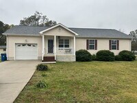 Building Photo - 695 Prater Rd