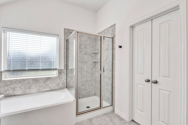 Building Photo - 120 Lily Turf Cove