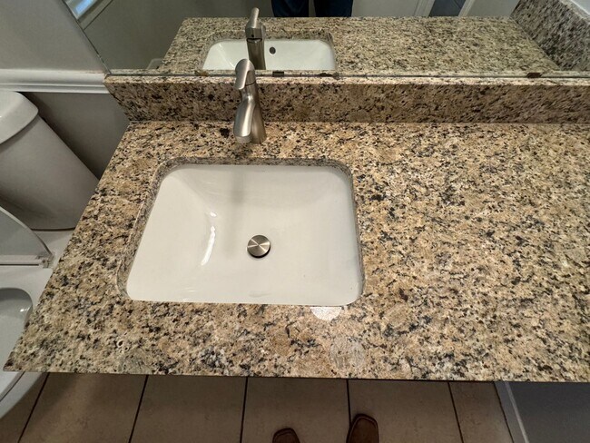 Building Photo - 4204 Everest Ln