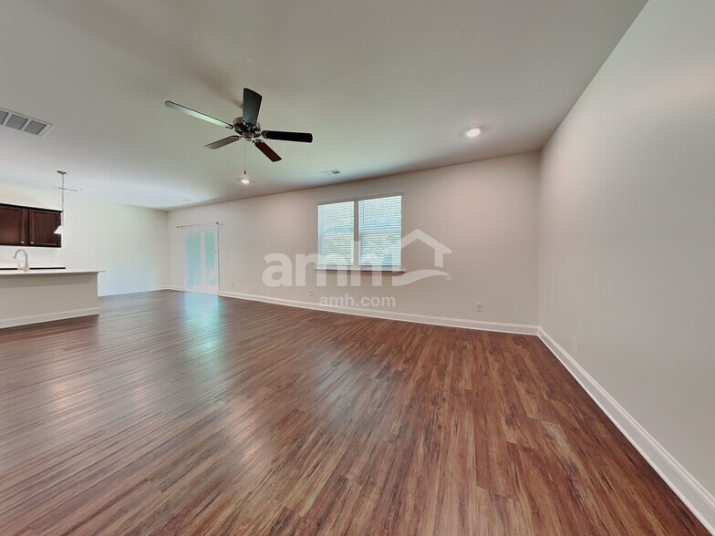 Building Photo - 636 Rivermist Dr