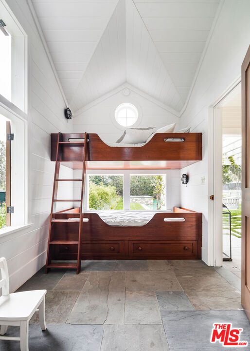 Building Photo - 6763 Zumirez Dr