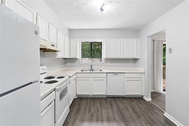 Building Photo - 7055 Hania Dr