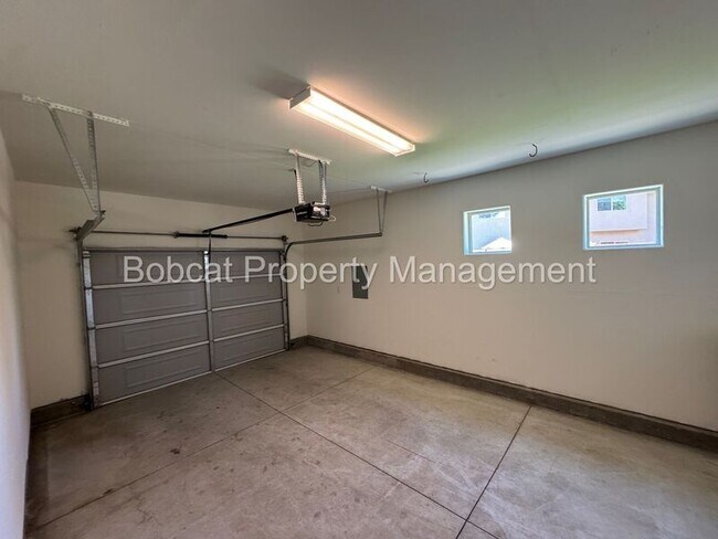 Building Photo - 1226 Saltern Dr