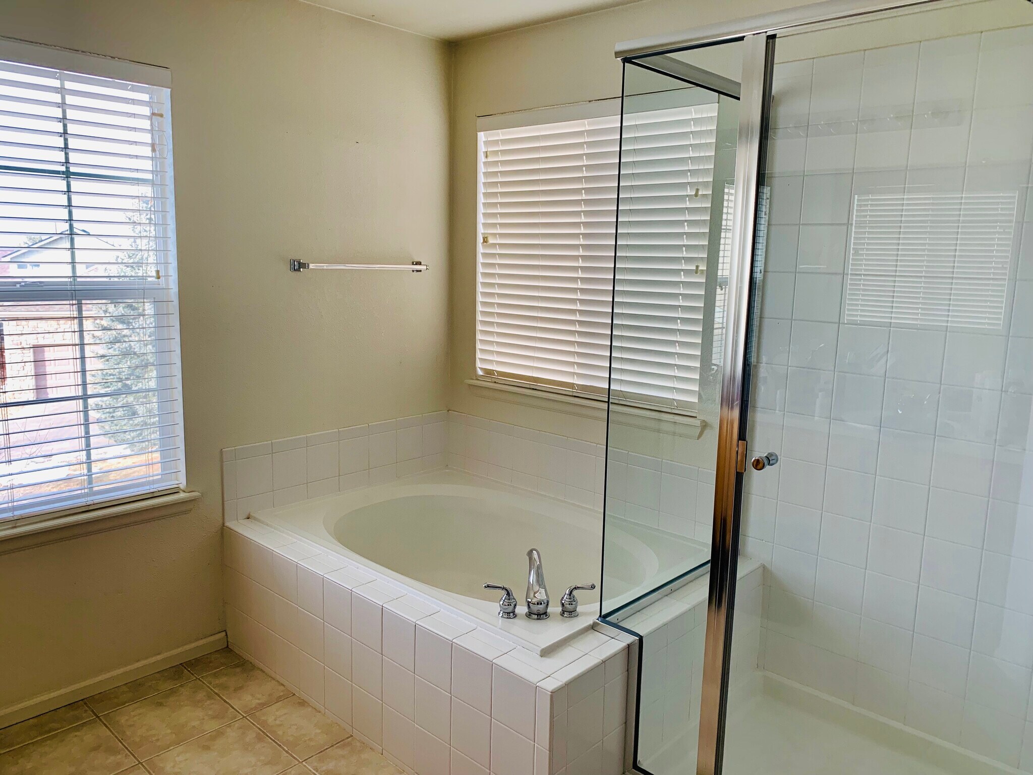 Building Photo - 4192 S Quatar St