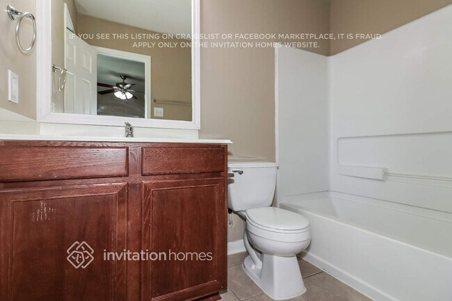 Building Photo - 28910 Rio Grande River Dr