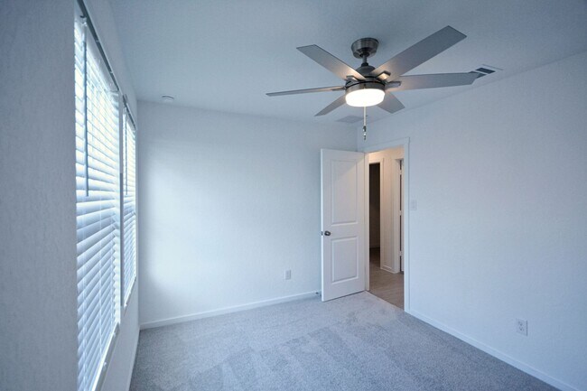 Building Photo - 11559 Field Briar
