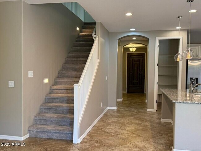 Building Photo - 297 E Kaibab Dr