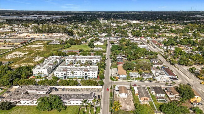 Building Photo - 3291 NW 132nd Terrace