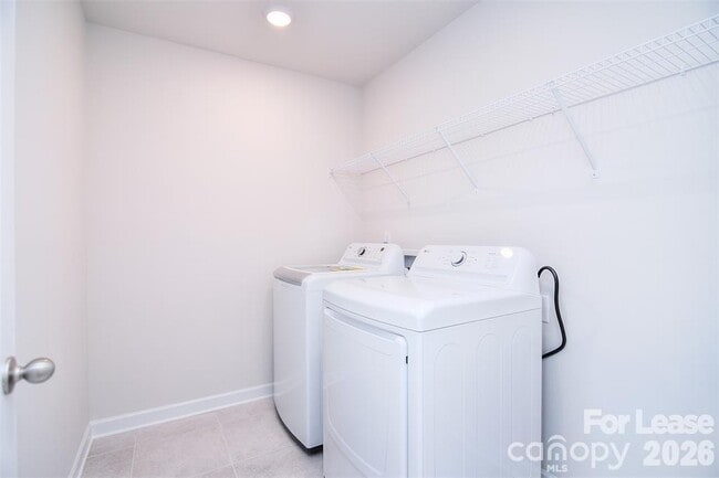 Building Photo - 14205 Laughing Gull Dr