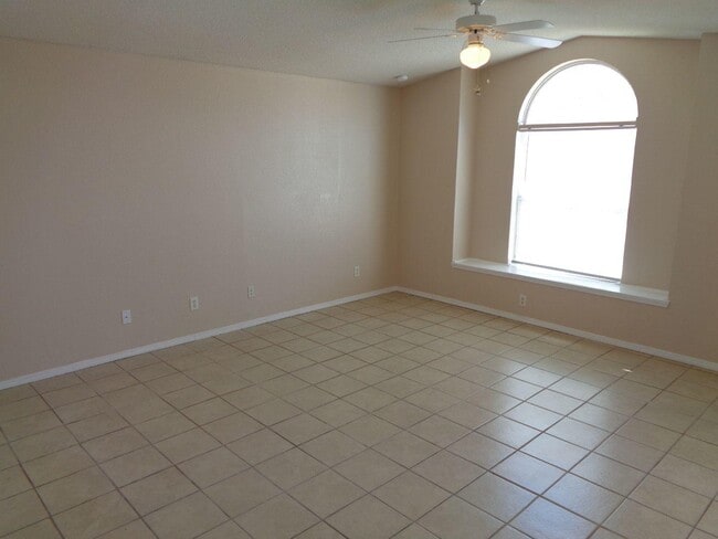Building Photo - 3096 Tierra Bowles Dr