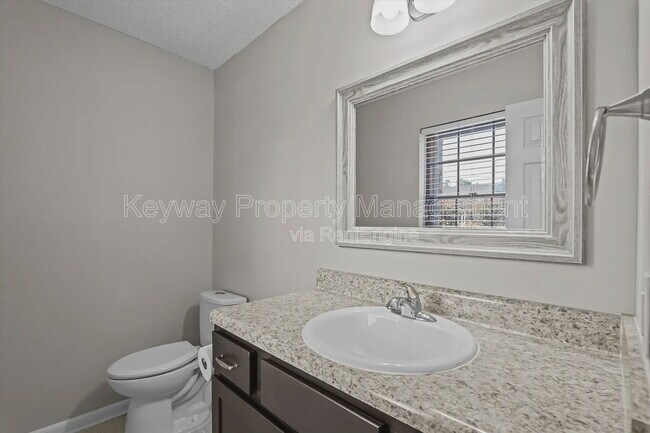 Building Photo - 2918 Arrowhead Dr