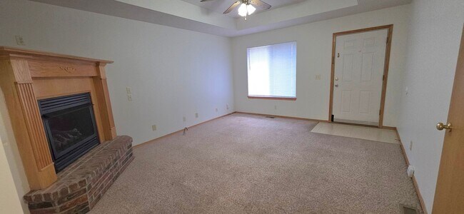 Building Photo - Brook 3760/3762