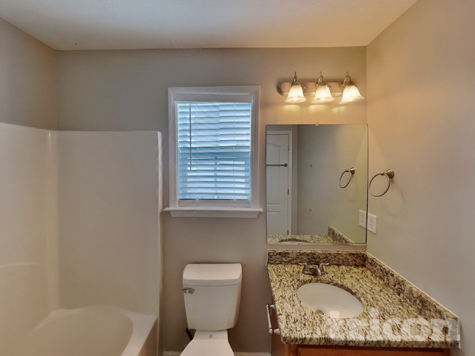 Building Photo - 1621 Robert Rd