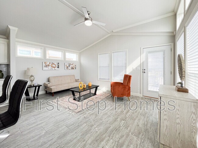 Building Photo - 175 Lamborghini Ln