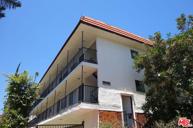 Building Photo - 4439 Price St