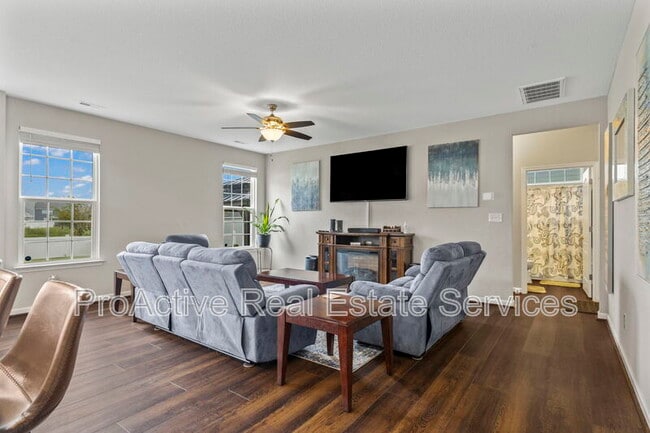 Building Photo - 4063 Ravine Gap Dr