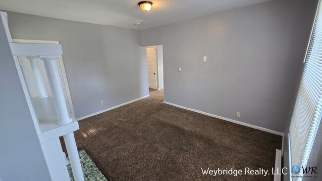 Building Photo - 1547 Dixmont Ave
