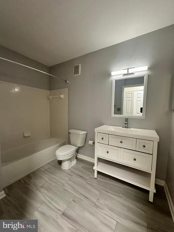 Building Photo - 1526 Northern Neck Dr