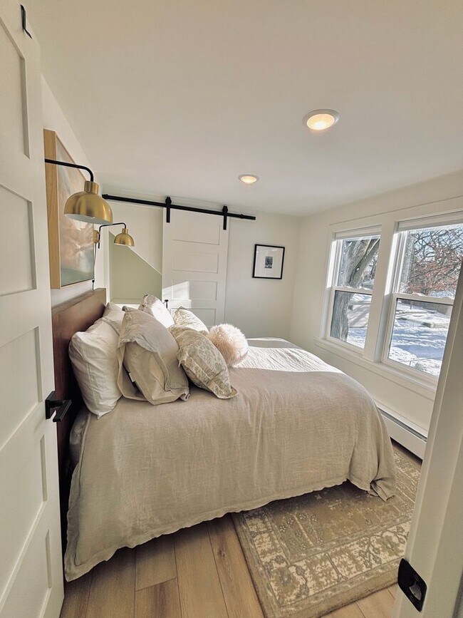 Building Photo - 7713 Knoll St