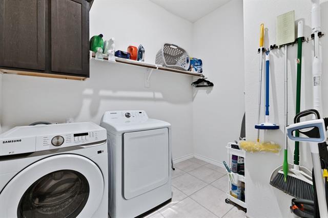 Building Photo - 3027 Moccasin Ln