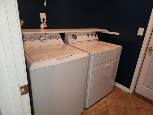 Building Photo - 5 bedroom in Fleming Island FL 32003