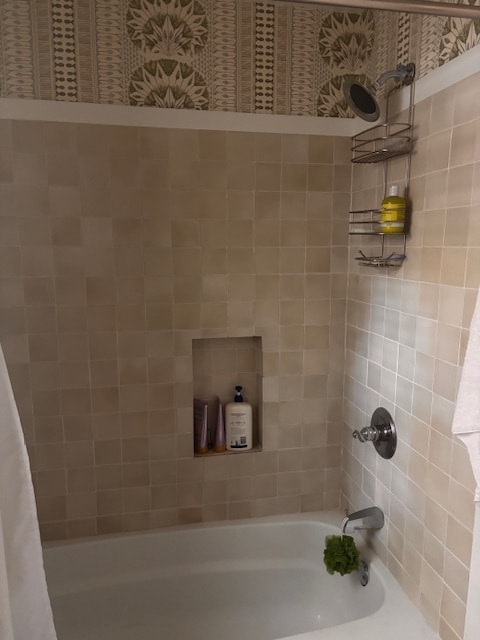 Building Photo - 212 E 22nd Ave