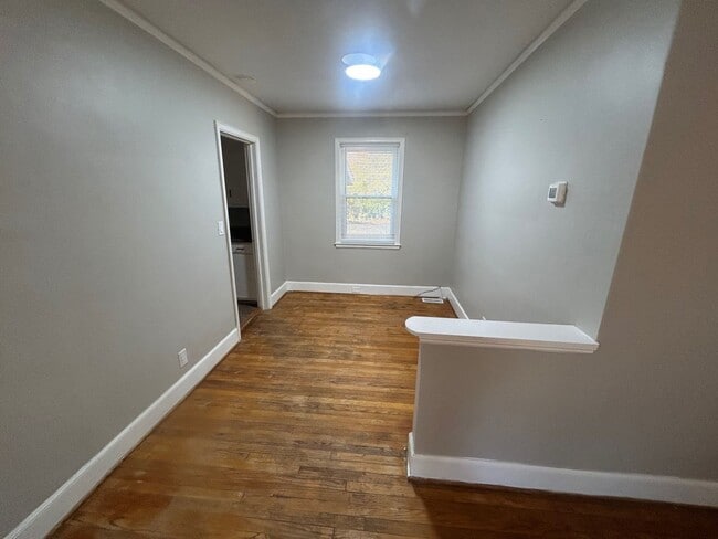 Building Photo - 623 S Beltline Blvd