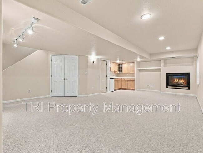Building Photo - 130 Rock Bridge Ct