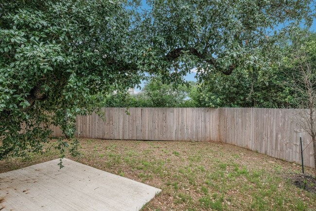 Building Photo - Luxurious 3/3.5 in The Preserve at the Dom...