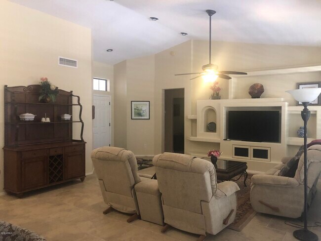 Building Photo - 3923 N 151st Ave