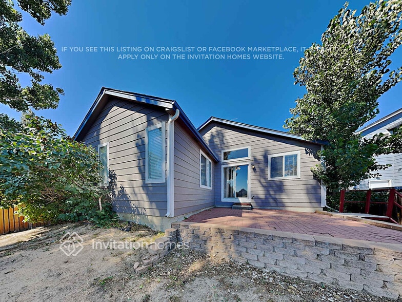 Building Photo - 8736 Greengrass Way