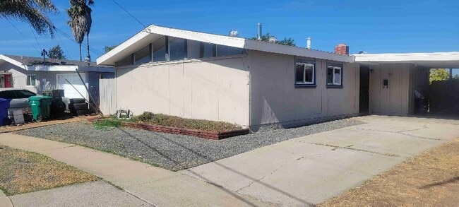 Building Photo - 9552 Fermi Ave