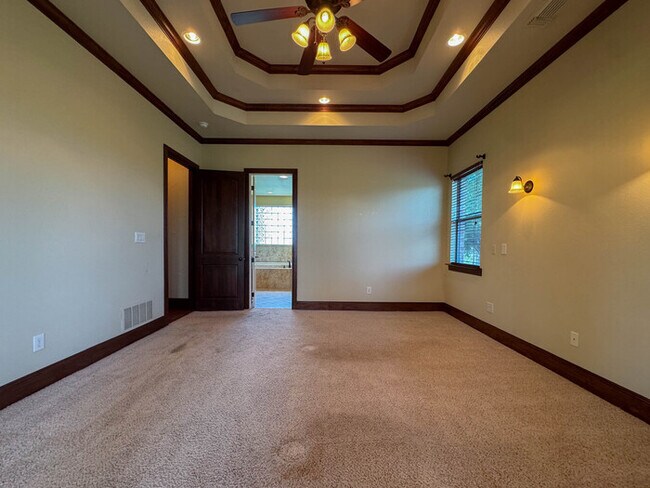 Building Photo - 1559 E Blackjack Rd E