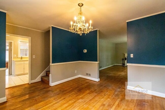 Building Photo - 326 Lincoln Ave