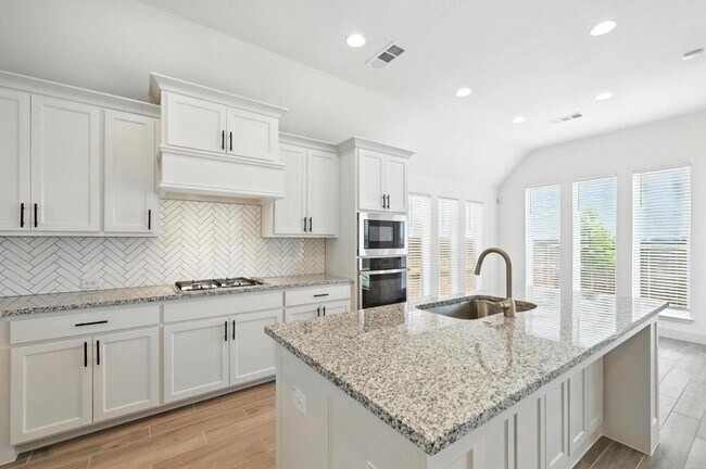 Building Photo - 1101 Briar Oak Ln