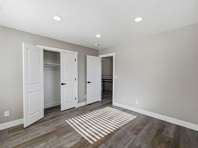 Building Photo - RES_O VAN DER WATT_14512