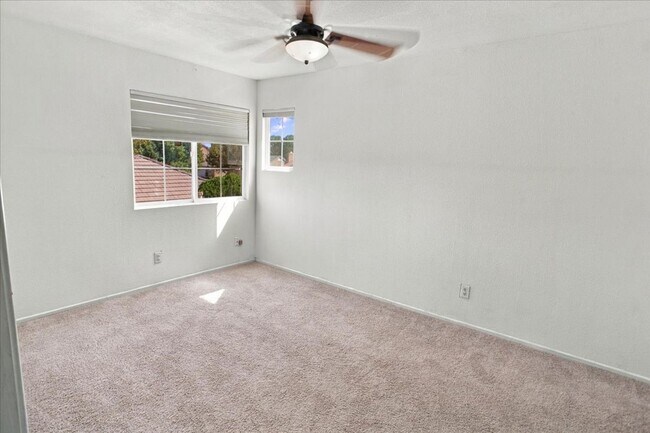 Building Photo - 40067 Villa Moura Dr