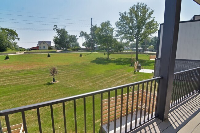 Building Photo - 14 Crosby Park Dr