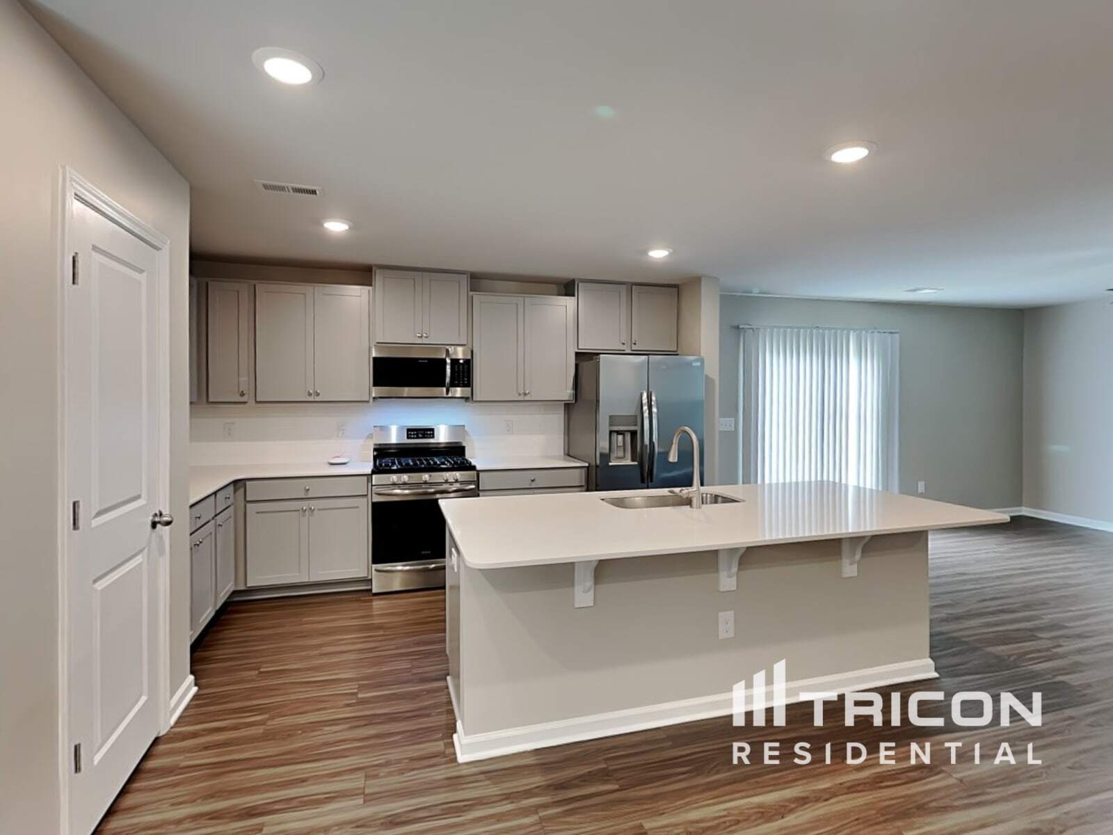 Building Photo - 1361 Woodhouse Dr