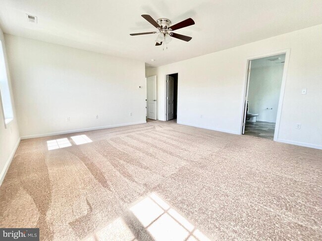 Building Photo - 253 S Marshview Terrace