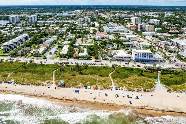Building Photo - 72 S Ocean Blvd
