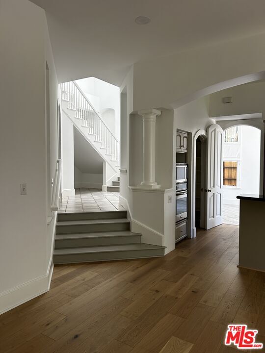 Building Photo - 10515 Oaklawn Rd