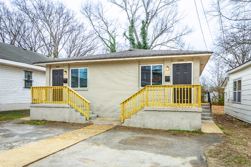 Building Photo - 2106-2108 Blackford St