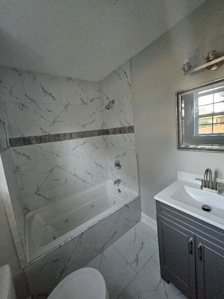 Building Photo - 8311 Oleander St